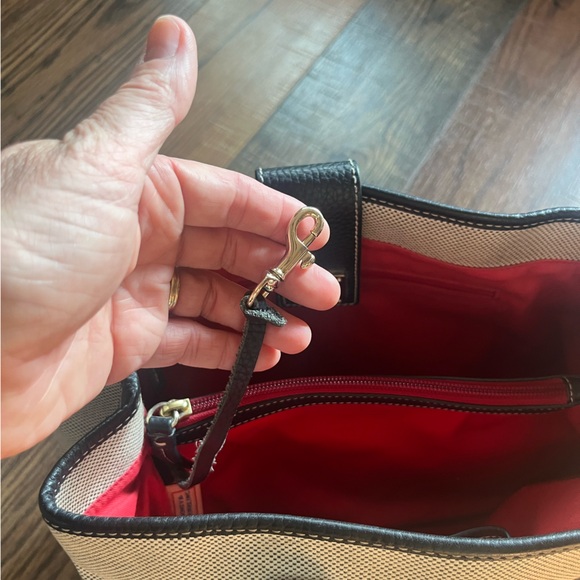 Dooney & Bourke Shoulder Tote Bag Canvas & Leather and id holder - Picture 9 of 11